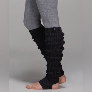 Lululemon: Mind Your Practice Leg Warmer | Heathered Charcoal